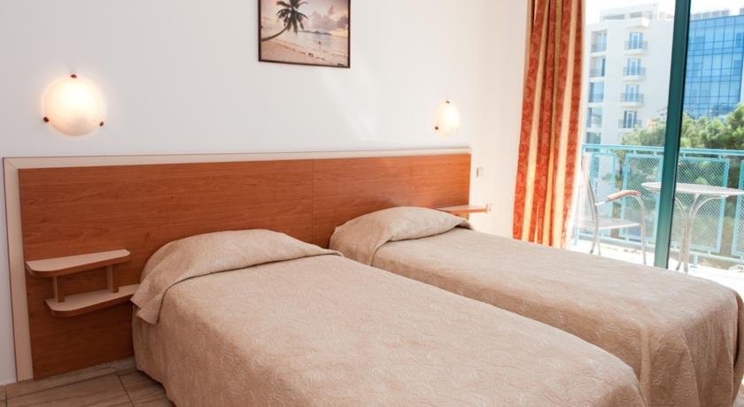 Double Room with Balcony and Sea View
