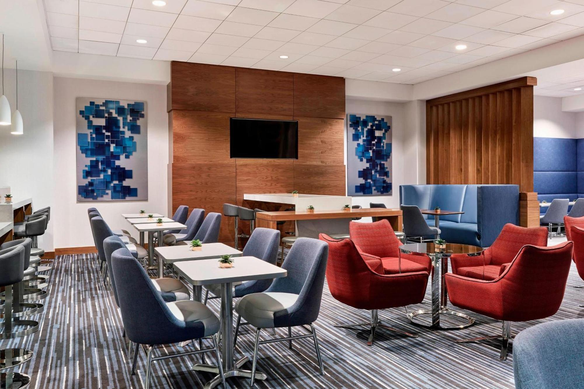 King Deluxe com Acesso ao Club Lounge