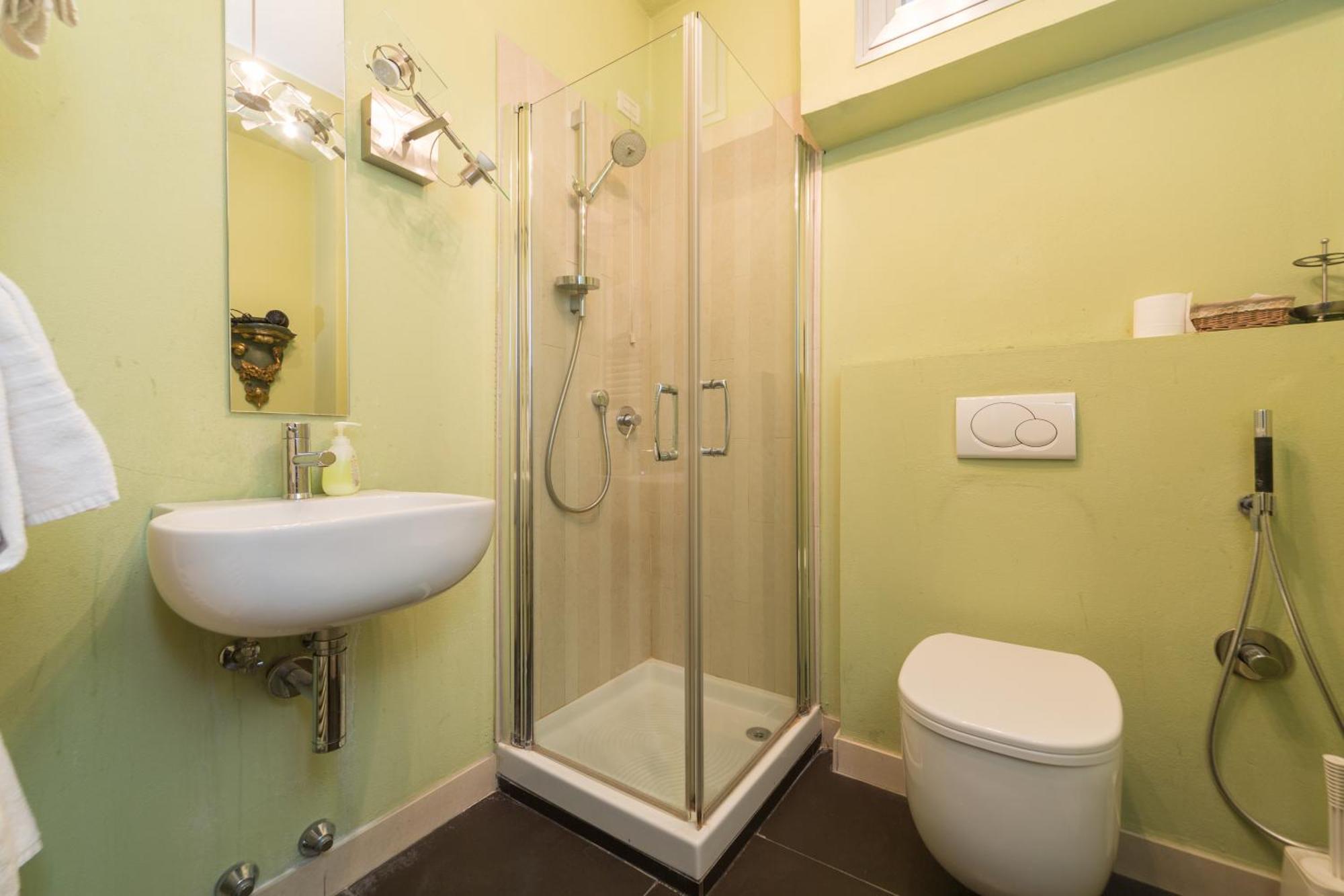 Twin Room with Private External Bathroom,1689852390:JPEG