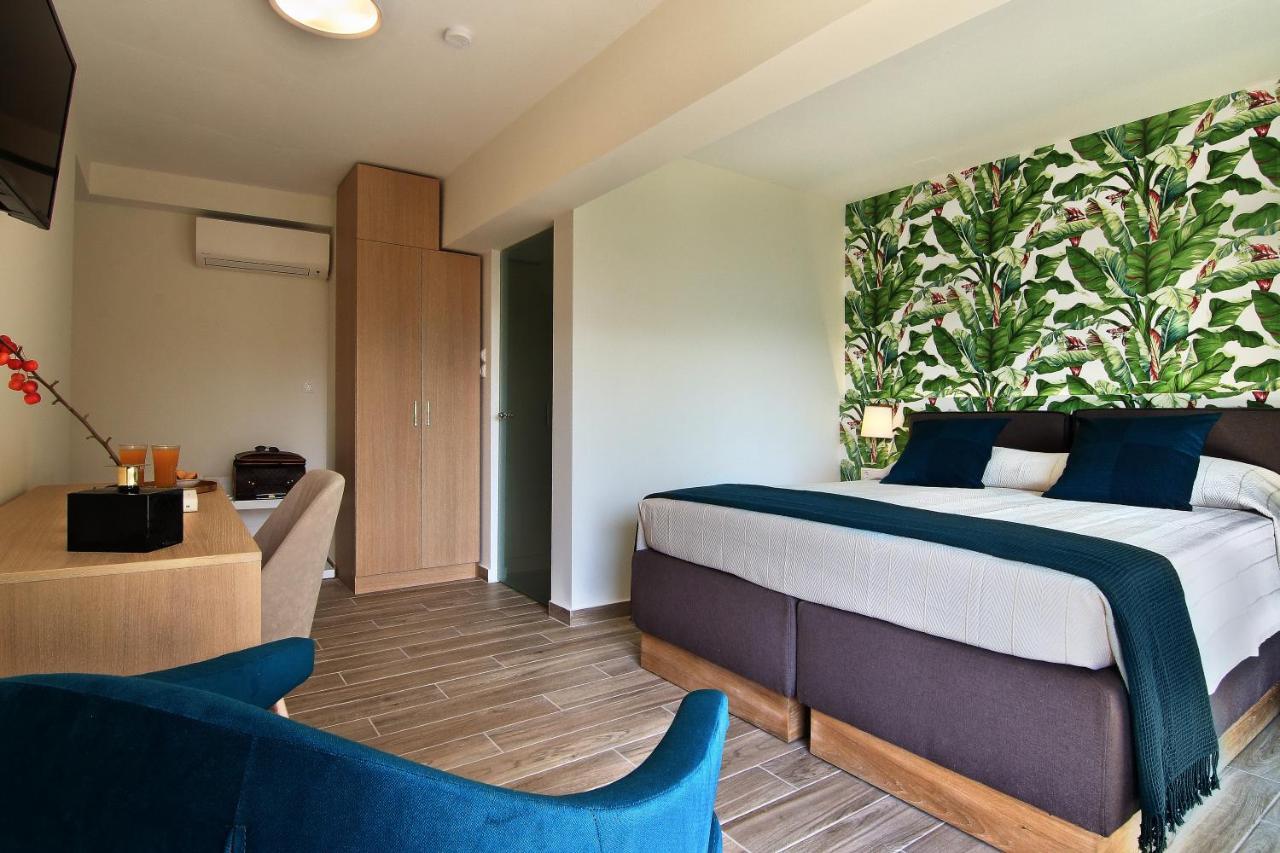 Superior Doppelzimmer mit Balkon und seitlichem Meerblick