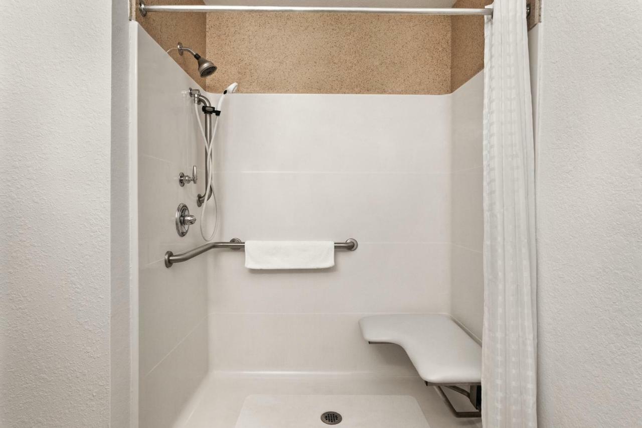 Queen Room Two Queen Beds Disability Access
