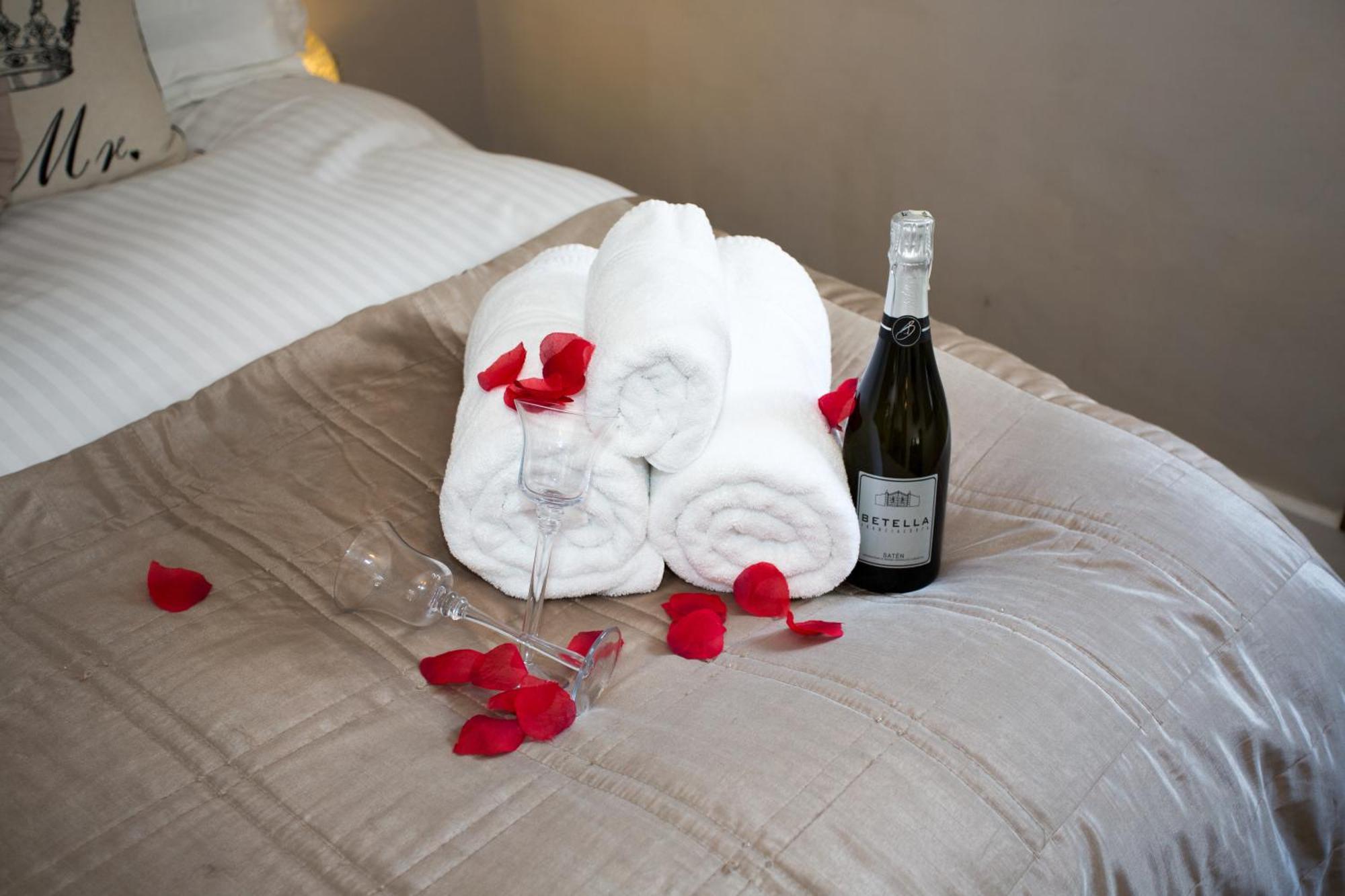 Standard Zimmer mit Kingsize-Bett