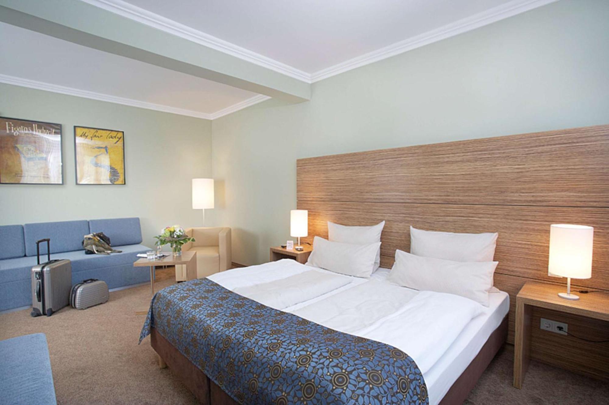 First Class Twin Room with Sofa Bed