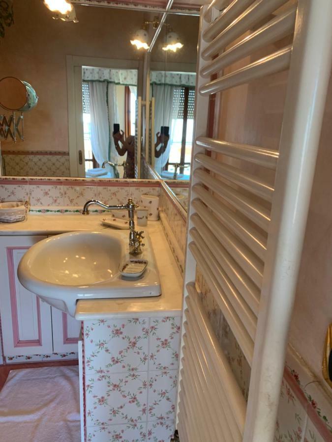 Deluxe Suite Spa Bath