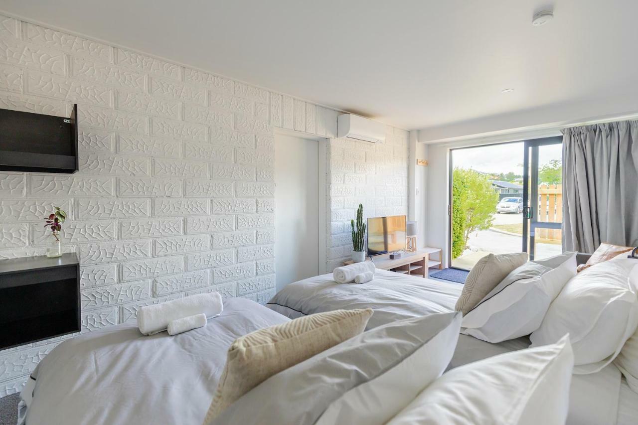Apartment with Garden View,756694522:JPEG