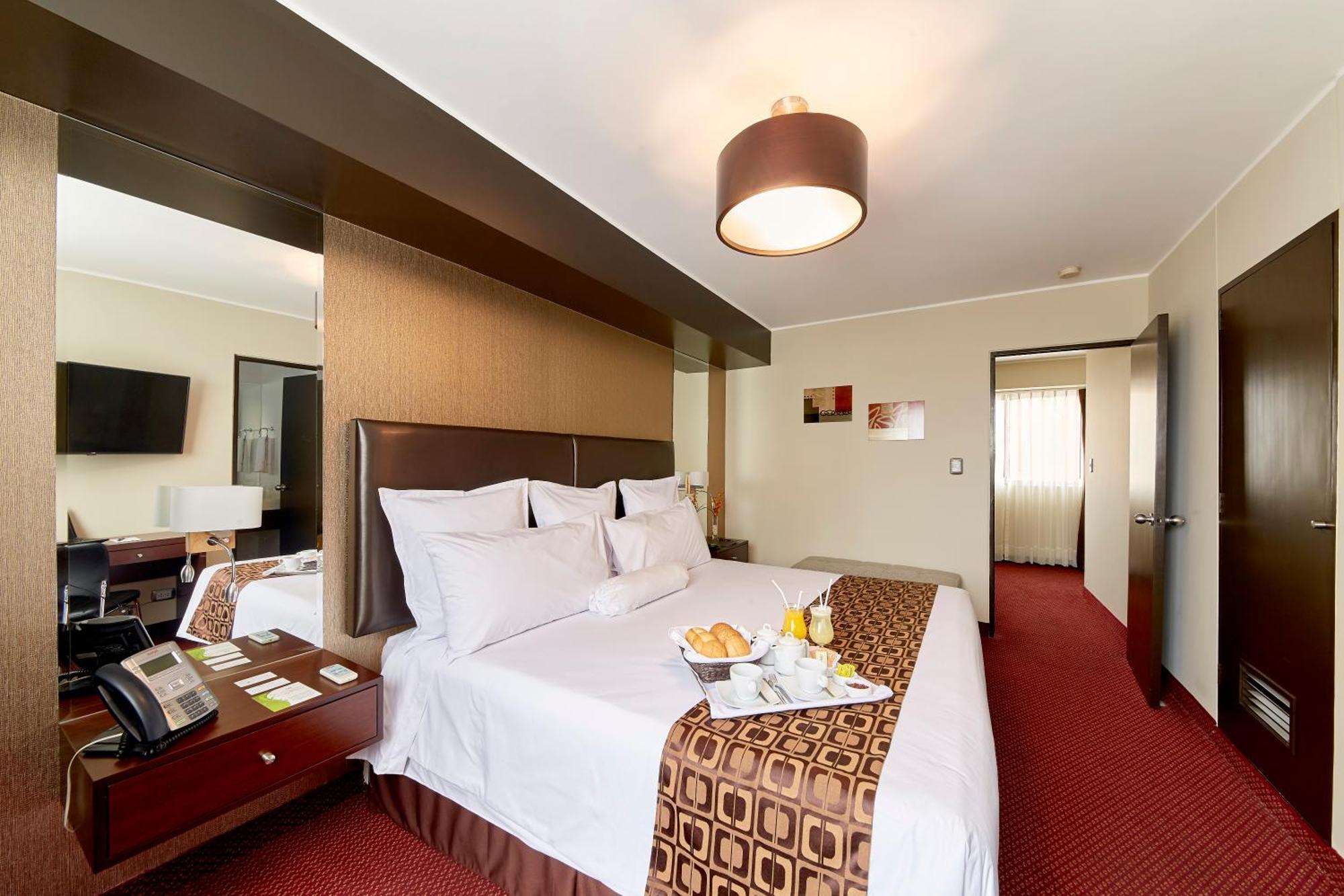 Superior Junior King Room
