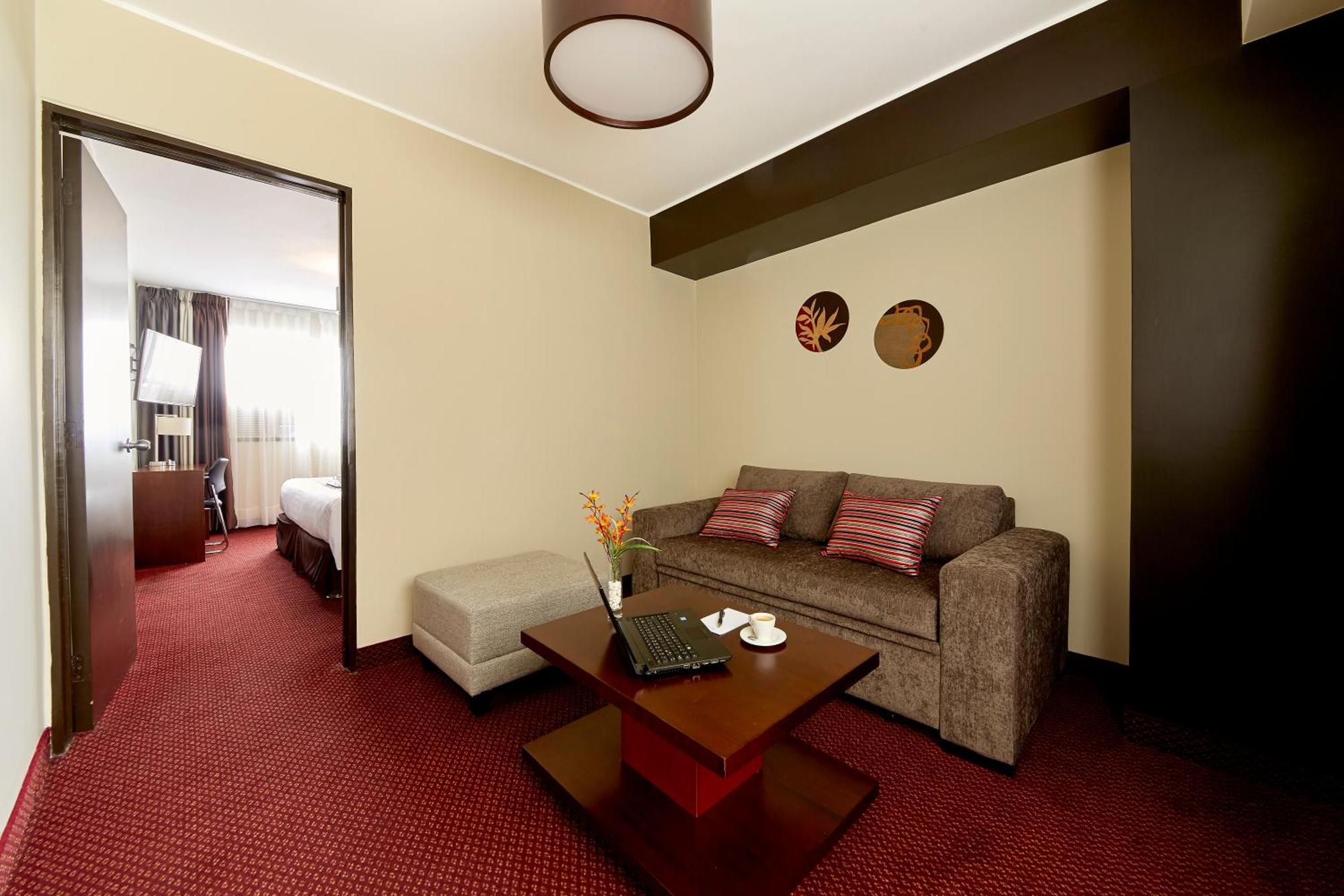 Superior Junior King Room