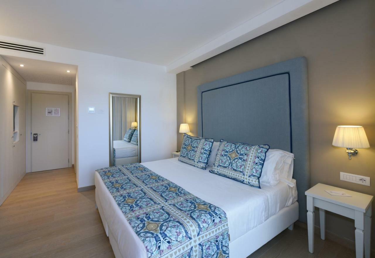 Deluxe Doppelzimmer mit Balkon und Meerblick