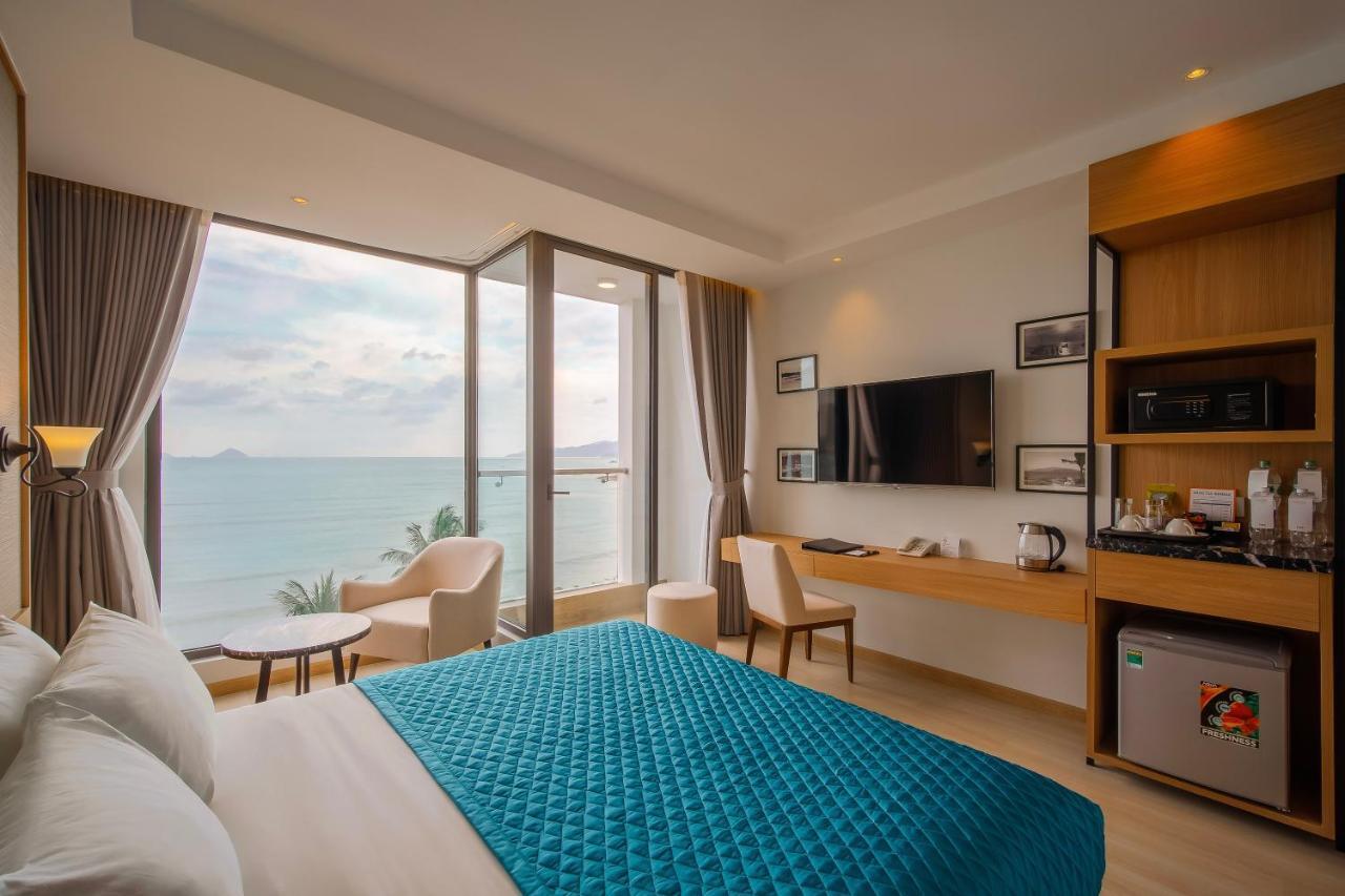 Premier Deluxe Double Room Balcony Ocean View,941155777:JPEG