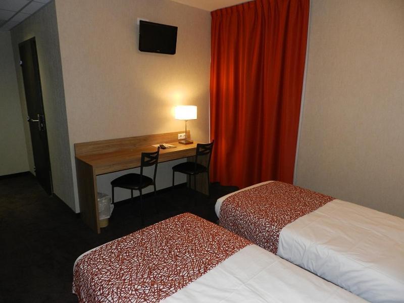 Large Twin Room