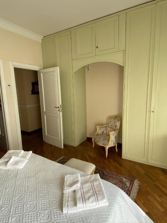 Deluxe Suite Spa Bath