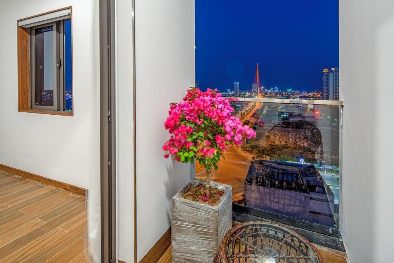 Superior Twin Room with River View