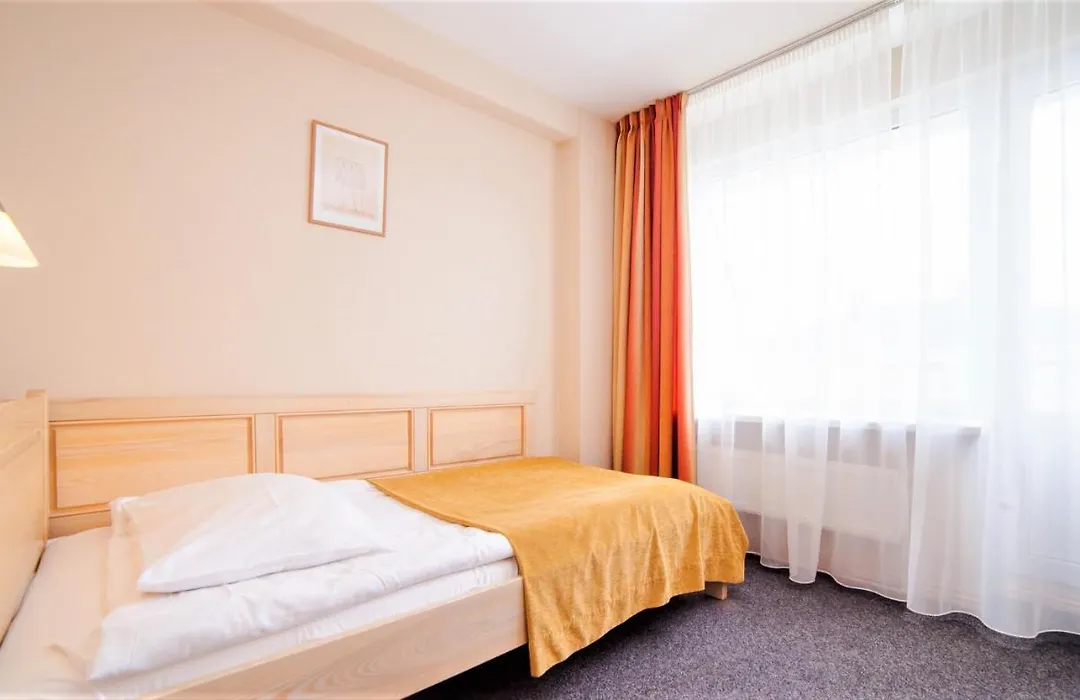 Rija Hotel Tia-1