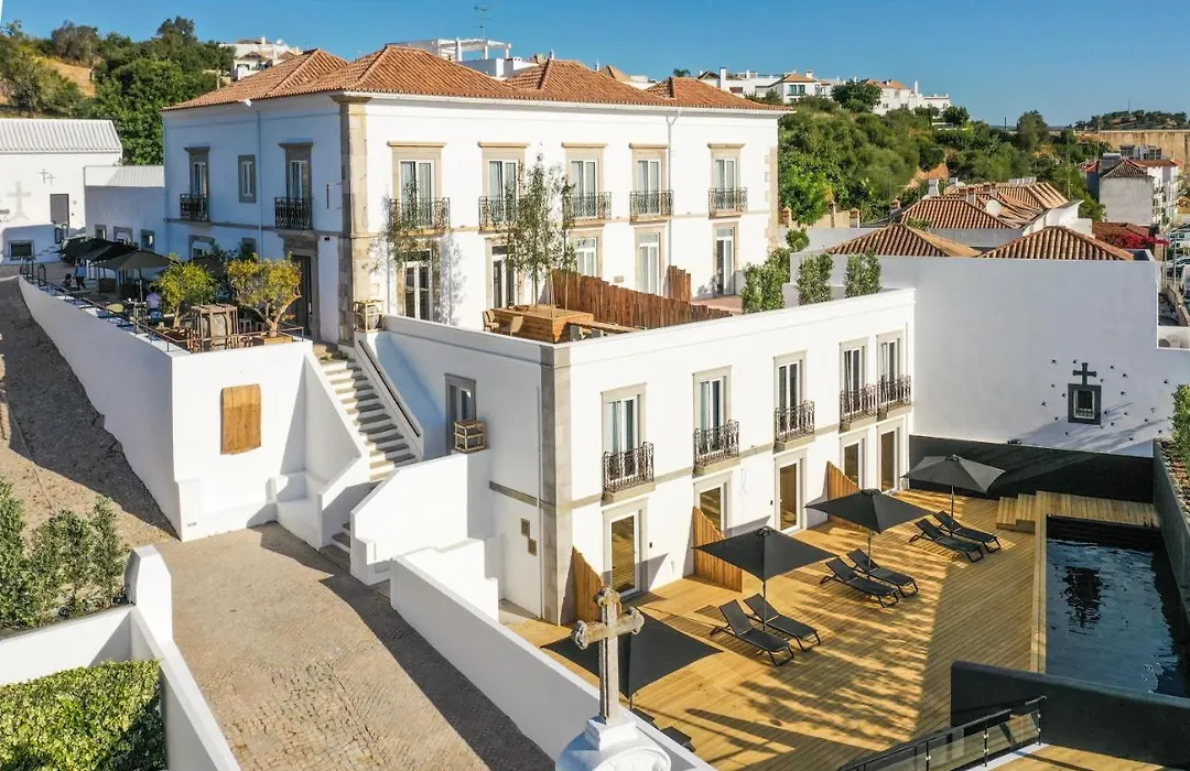 Colegio Charm House-1