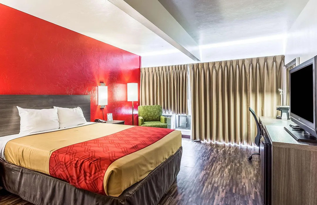 Econo Lodge Near Snake River-1
