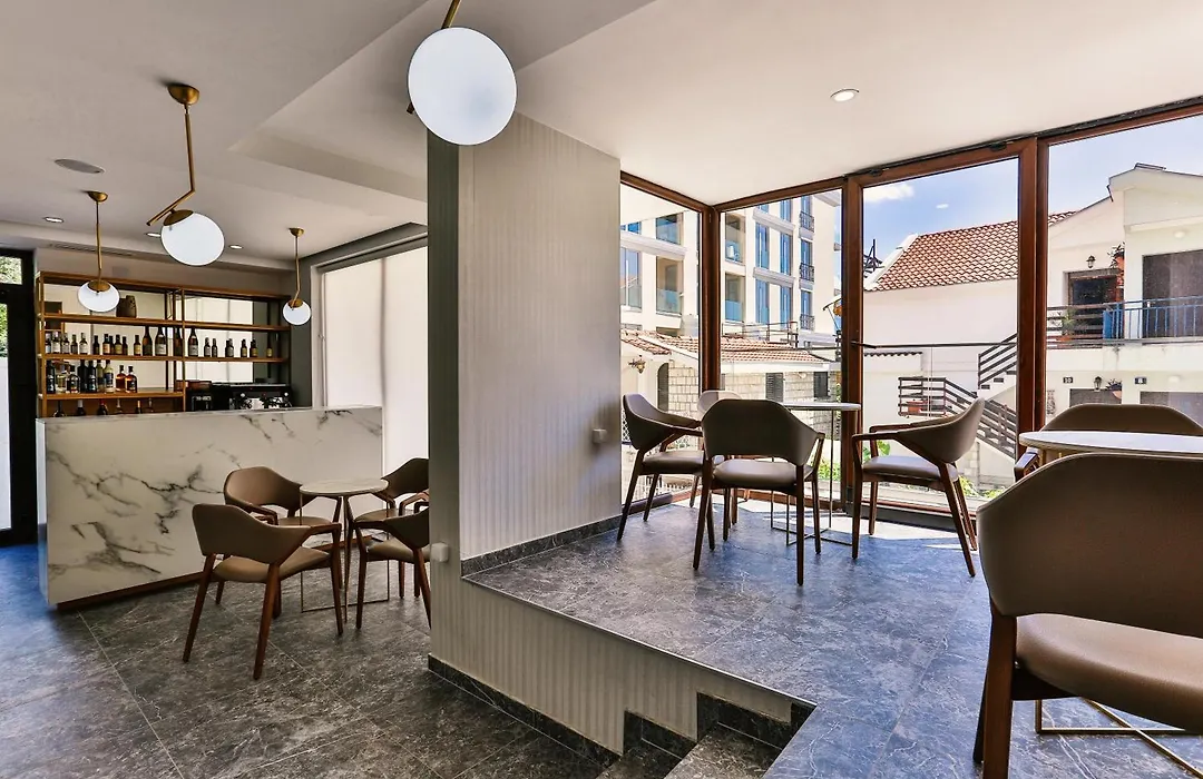 Hotel Lusso Mare by Aycon-1