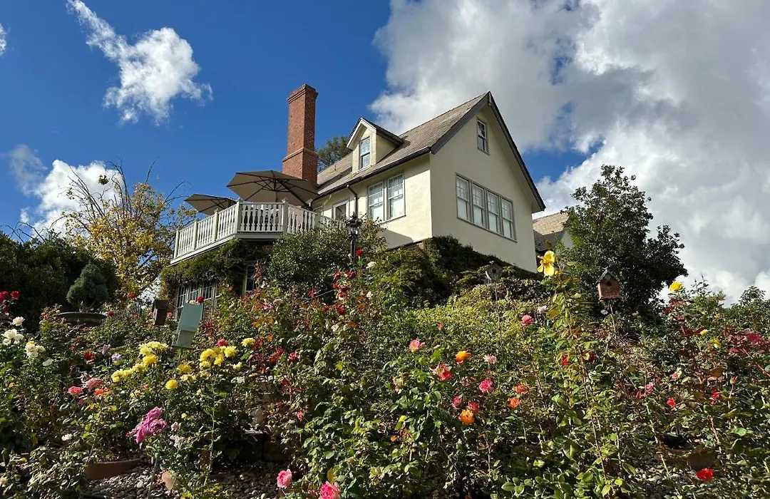 The Inn On Knowles Hill Bed & Breakfast Hotel-1
