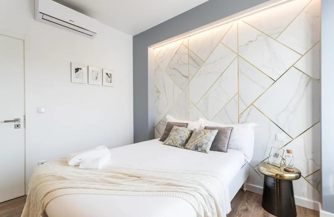Lisbon Airport Suites-1