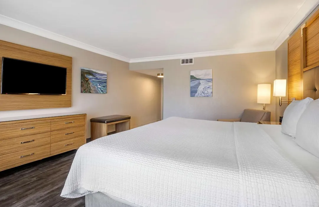 The Encinitan Hotel & Suites-1