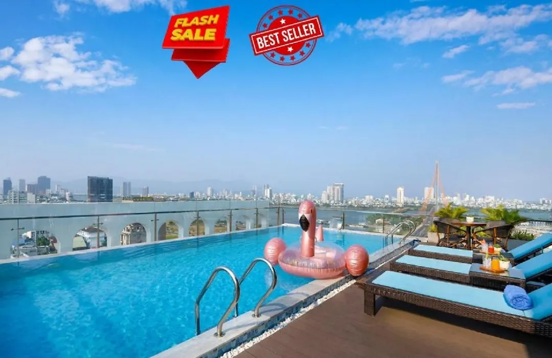 Gold Plaza Hotel - Located Just 100M From The Walking Street-1