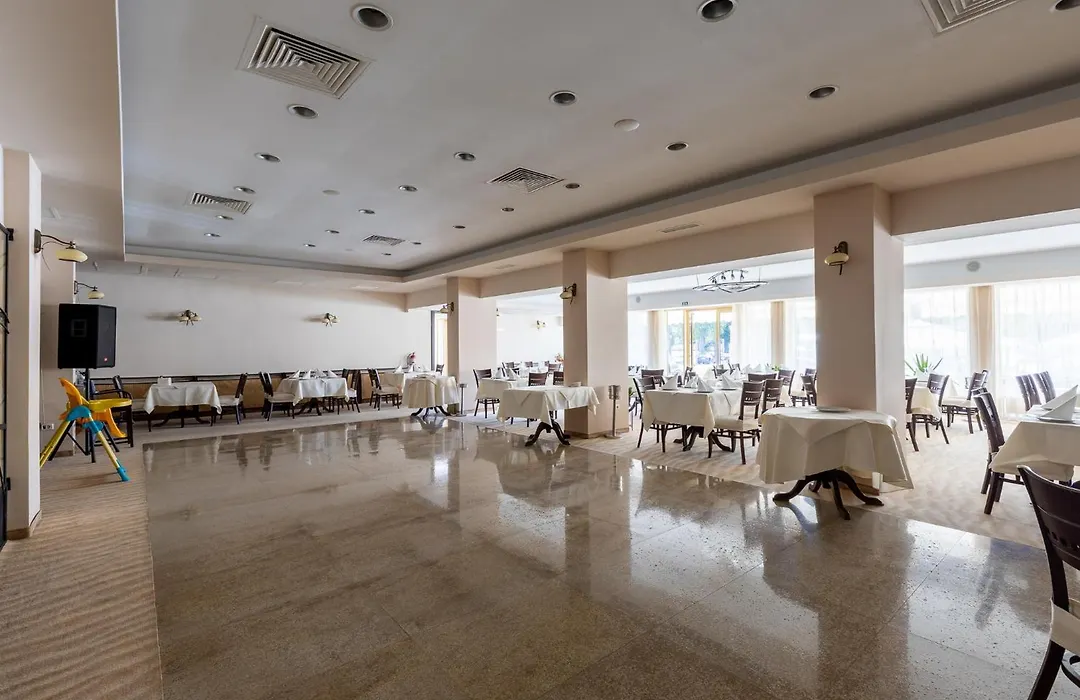 Hotel Condor-1