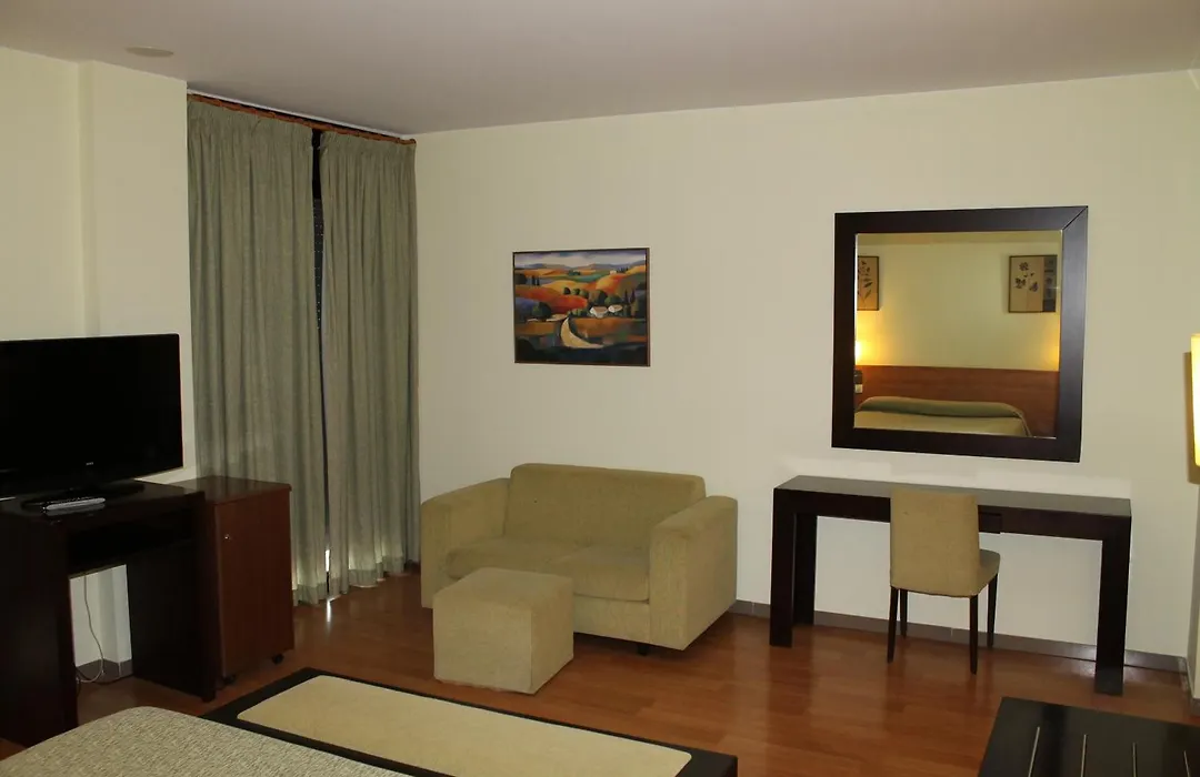 Hotel Flora Parc-1
