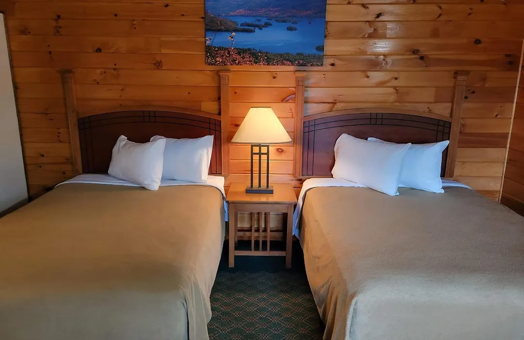 Lake Crest Inn-1