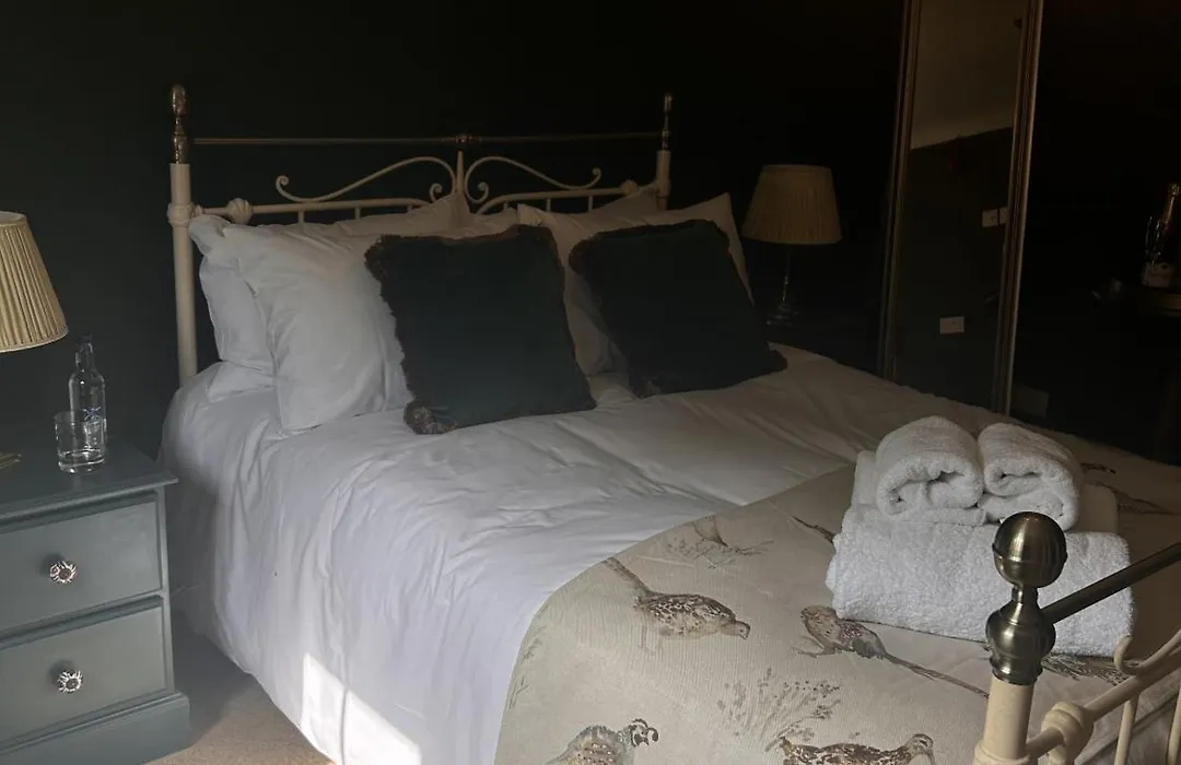 The Lodge At Salhouse-1