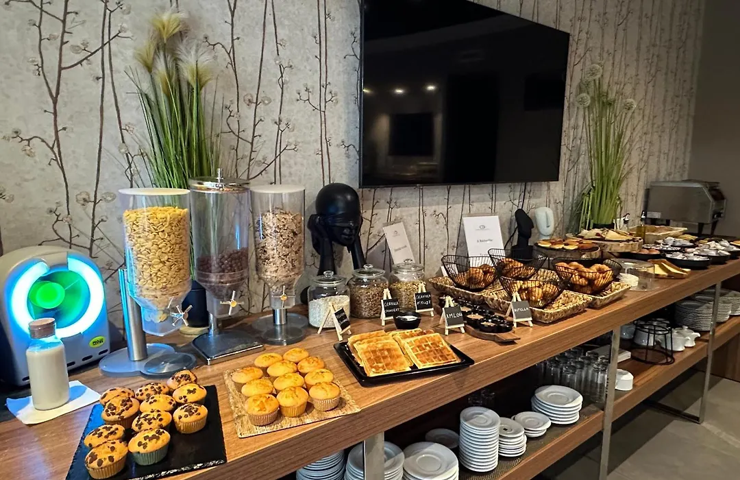 Ocean Park Hotel, Premium Suites & Wellness-1