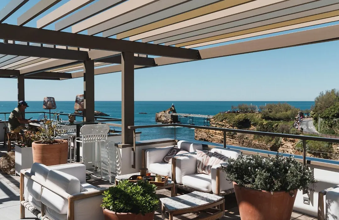 Hotel De La Plage-1