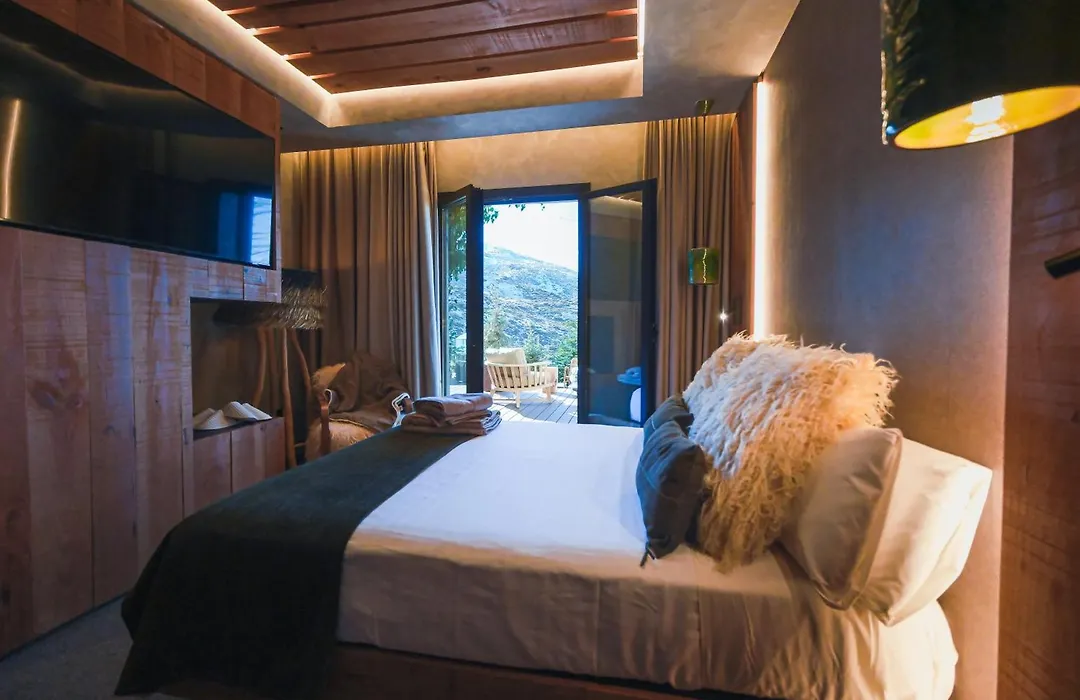 The Mountains Hotel-1