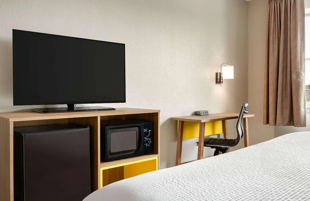 Days Inn By Wyndham Hershey-1