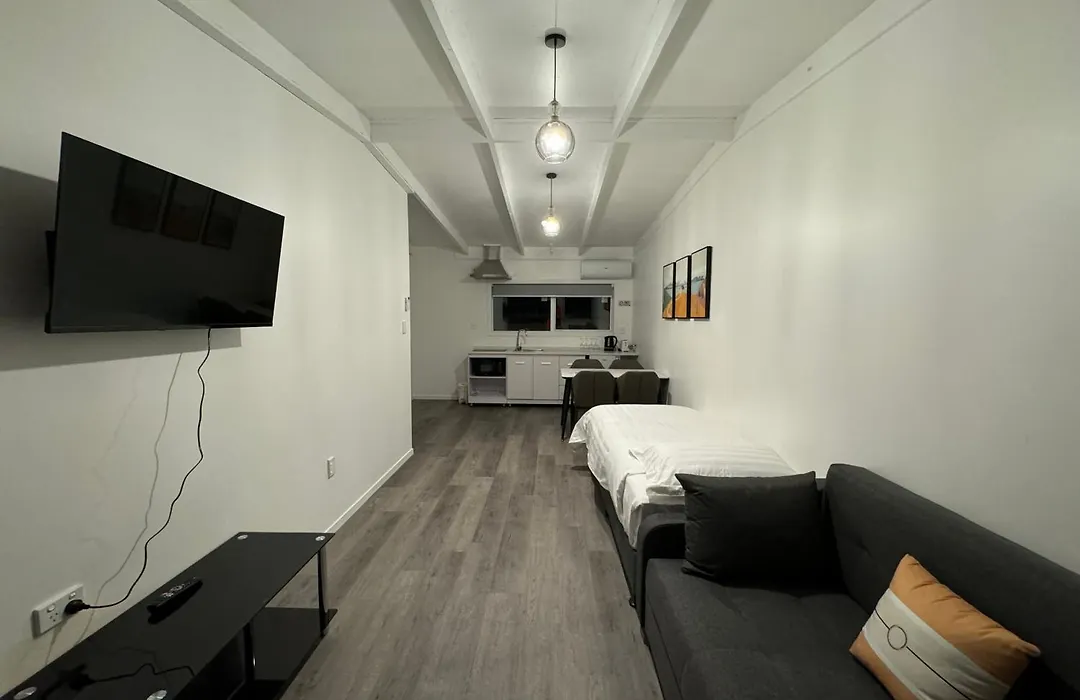 Rainbow Motel & Guest House-1