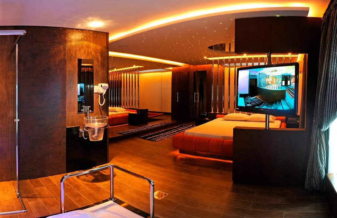 Gran Motel Dubai By Drops-1