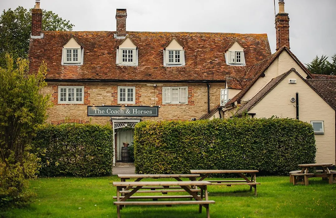 The Coach And Horses-1