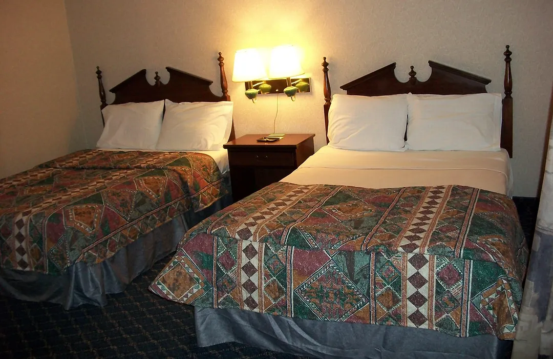 Regency Inn & Suites West Springfield-1
