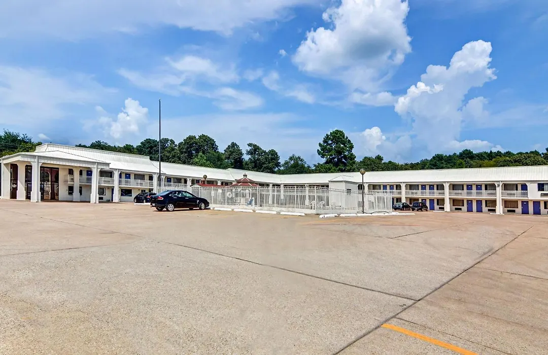Motel 6-Lindale, Tx-1