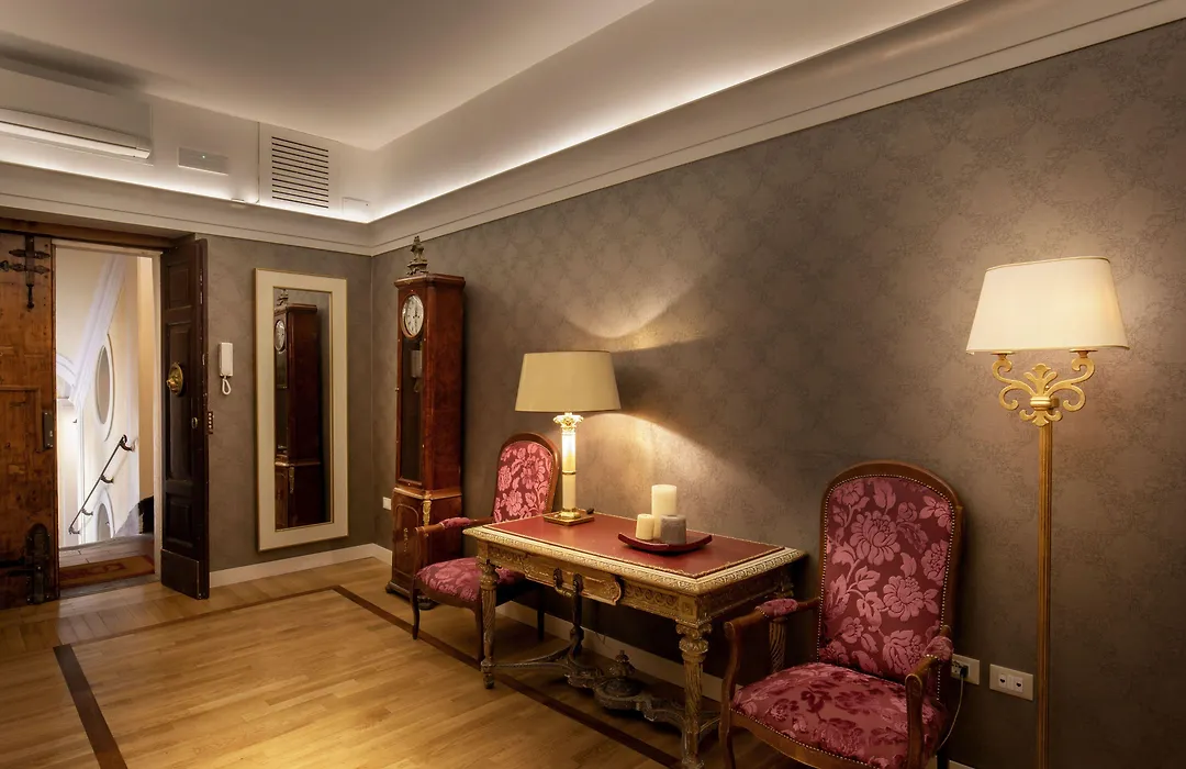 Residenza Frattina-1