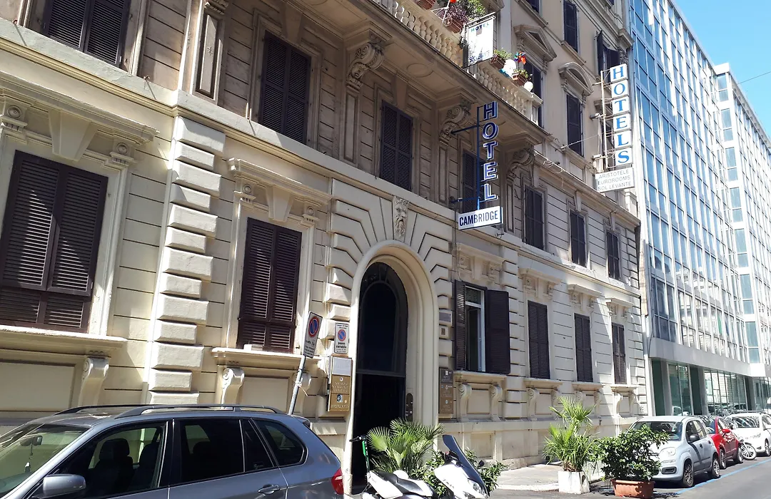 Cambridge Hotel-1