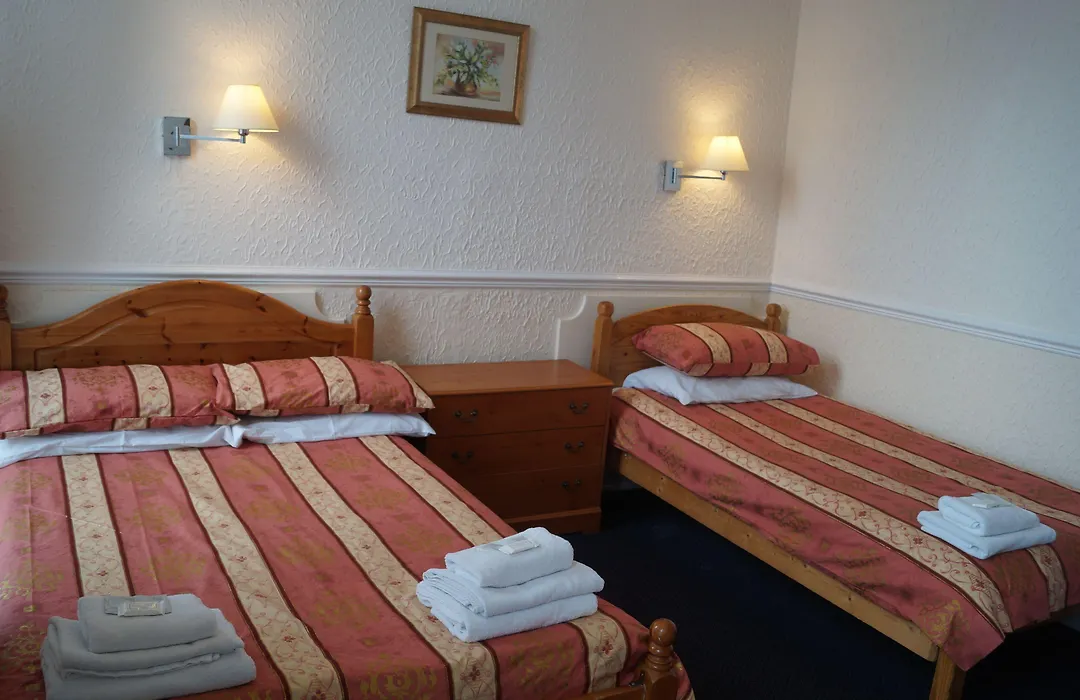 The Hampton Court Guesthouse-1