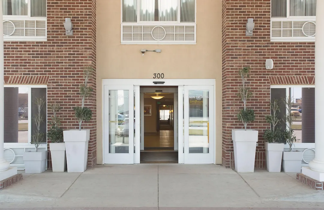 Holiday Inn Express Hotel & Suites Minot South By Ihg-1