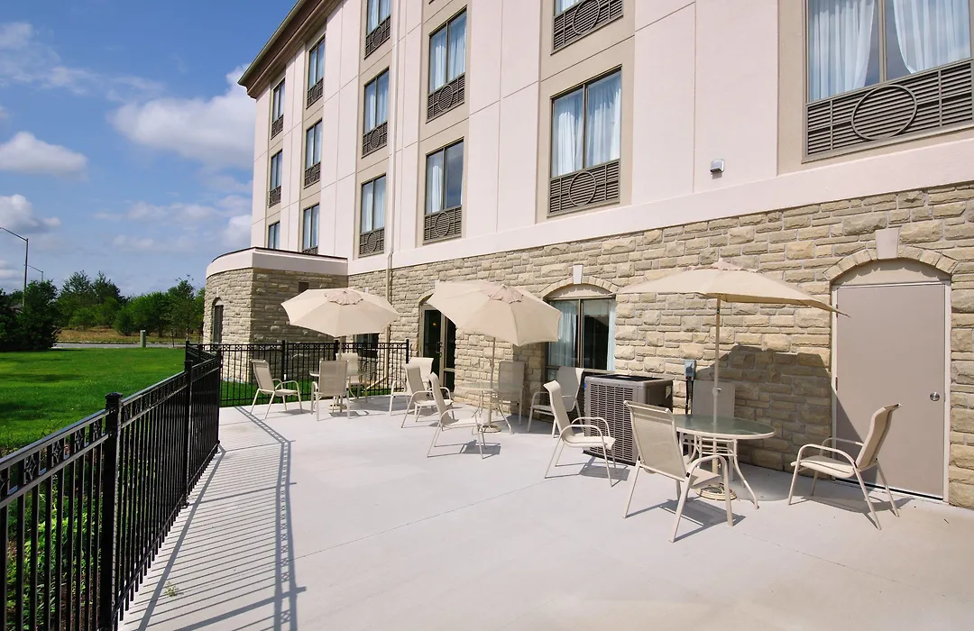 Holiday Inn Express Hotel & Suites Ottawa Airport By Ihg-1