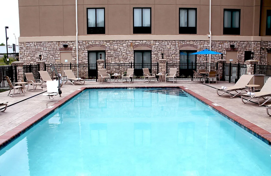 Holiday Inn Express & Suites Paducah West By Ihg-1