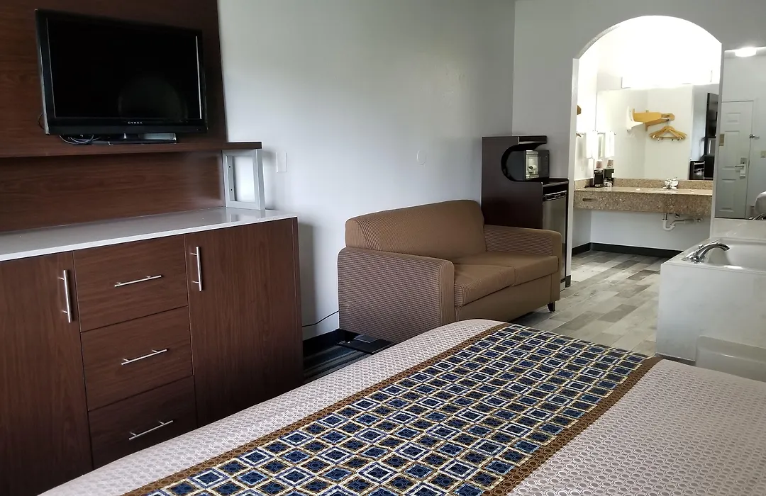 Homebridge Inn And Suites-1