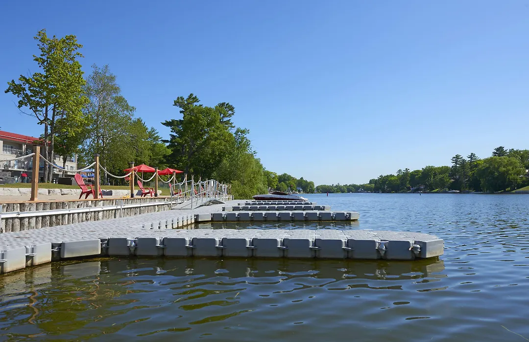 Wasaga Riverdocks Hotel Suites-1