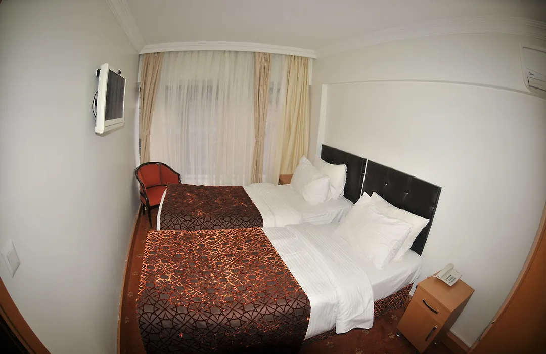 Palace Point Hotel-1