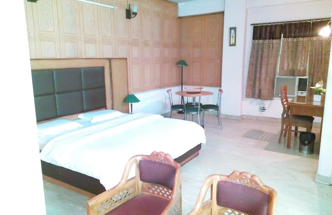 Hotel Queens Residency-1