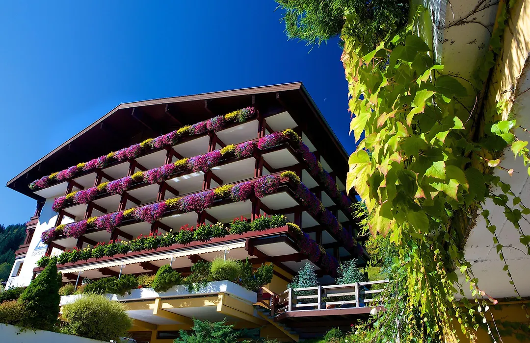 Alpin- Das Sporthotel, Summercard Included May - September-1