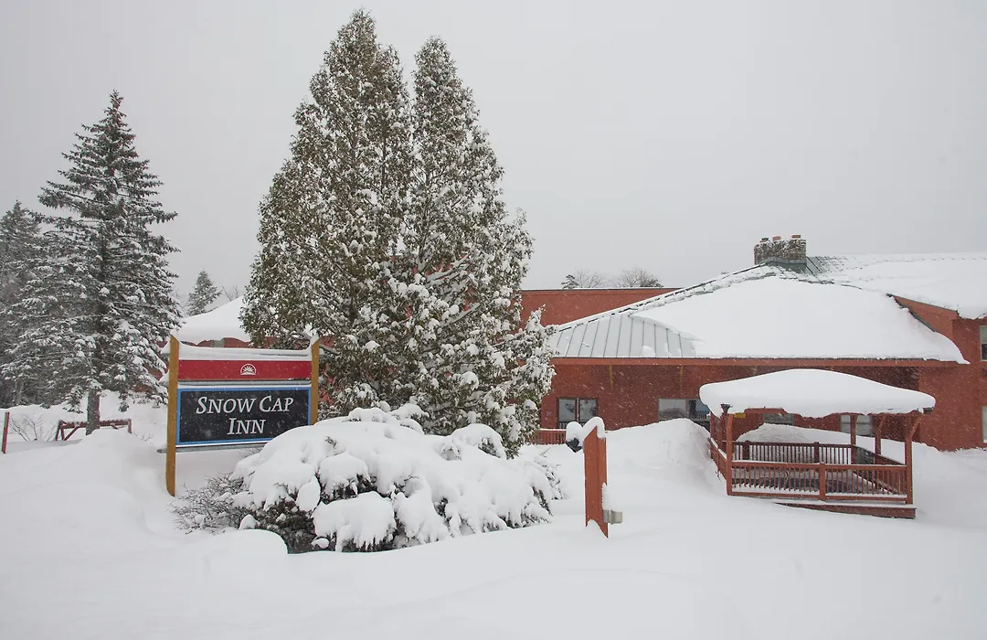 Snow Cap Inn-1