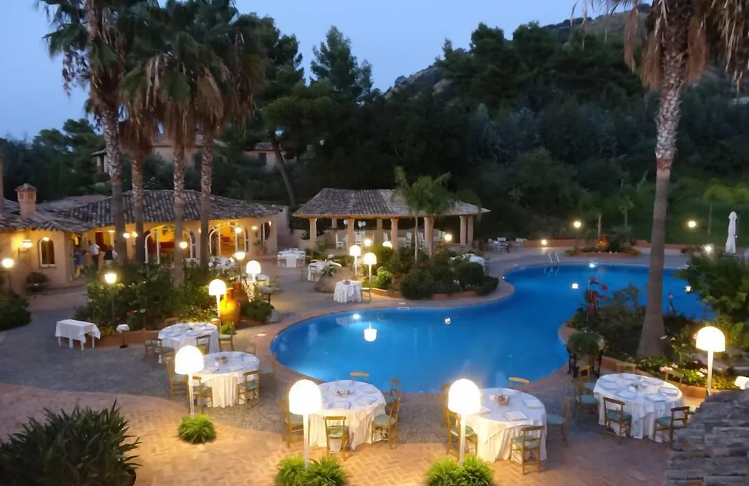 Hotel Porto Pirgos-1